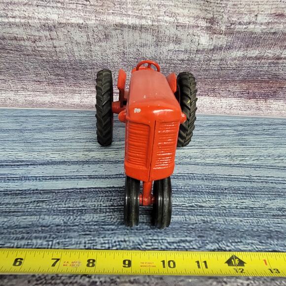 Vintage Scale Models 1/16 Scale IH Farmall die-cast n/frontend tractor red/black - Picture 8 of 10